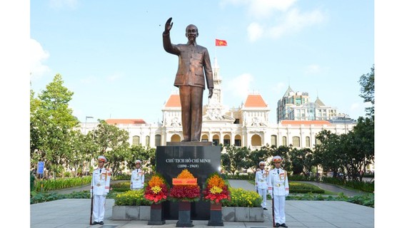 KỶ NIỆM 44 NĂM SÀI GÒN – GIA ĐỊNH MANG TÊN THÀNH PHỐ HỒ CHÍ MINH 2/7/1976 – 2/7/2020